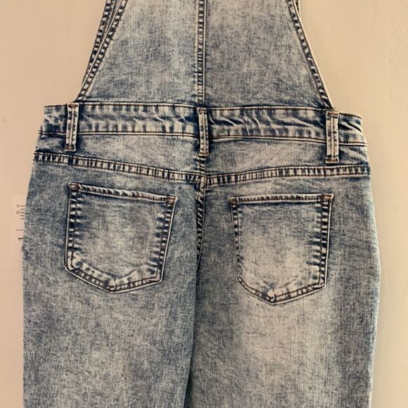So denim distressed overalls Size 16 Kids NWT - Picture 8 of 12